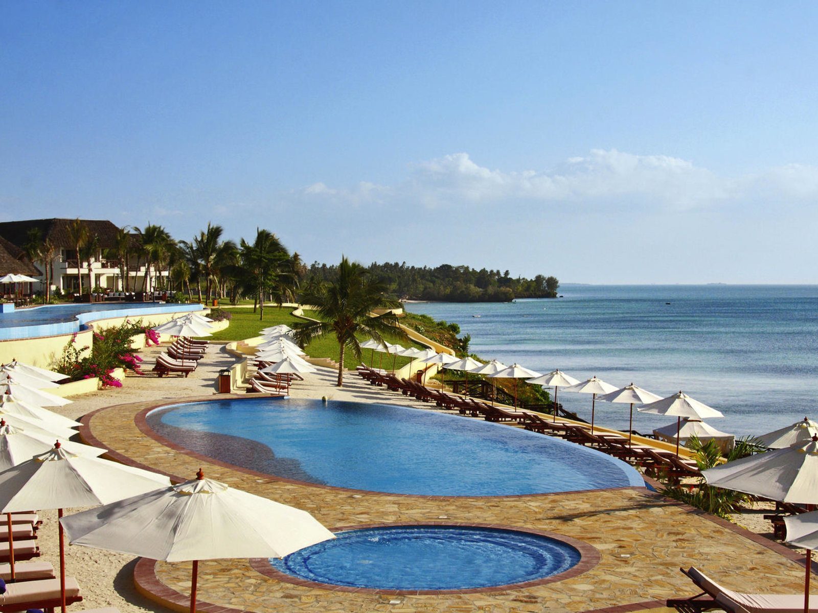 Почивка Занзибар в Sea Cliff Resort детски басейн