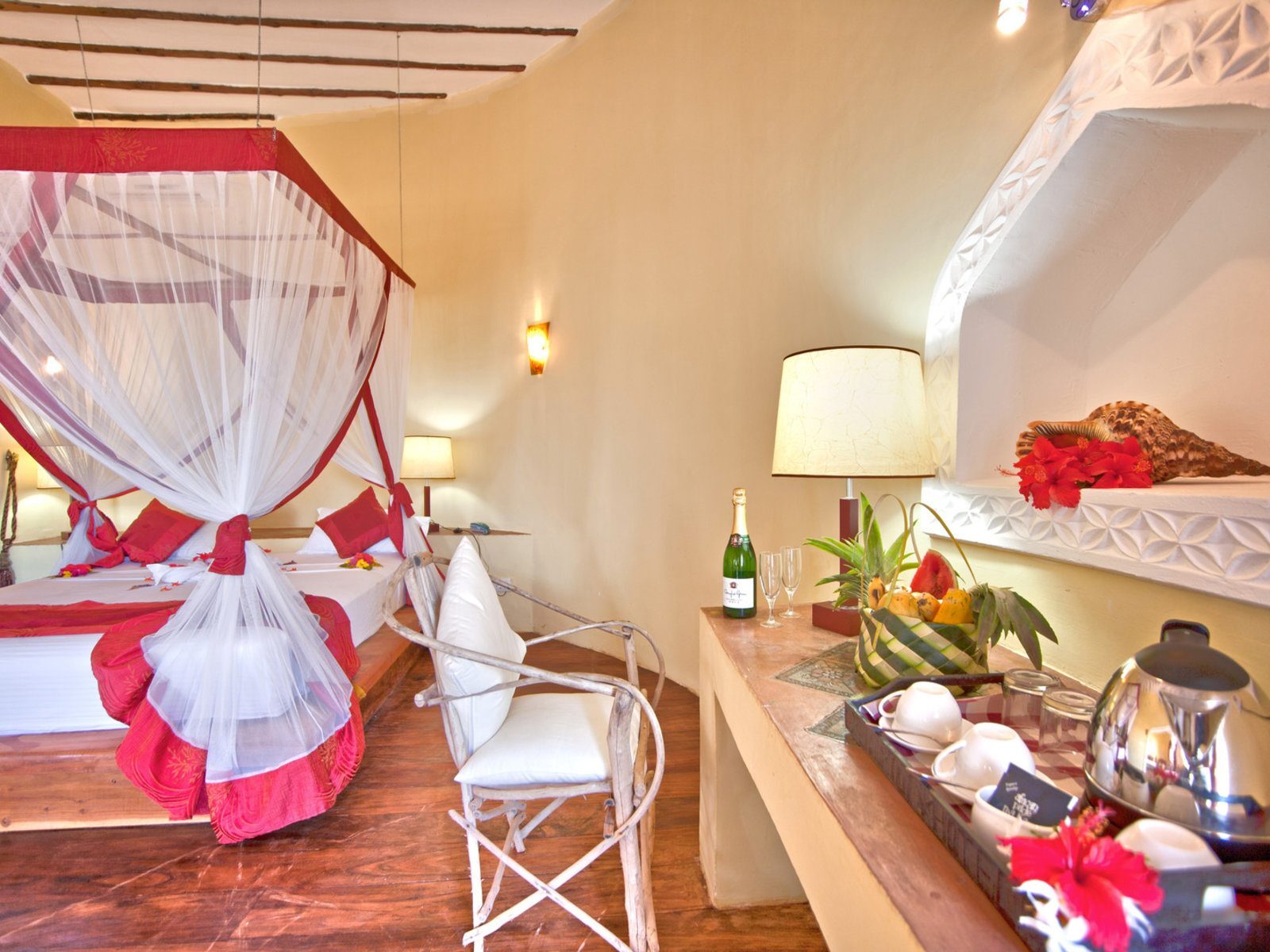 Почивка Занзибар в Waridi Beach Resort and Spa bungalow room