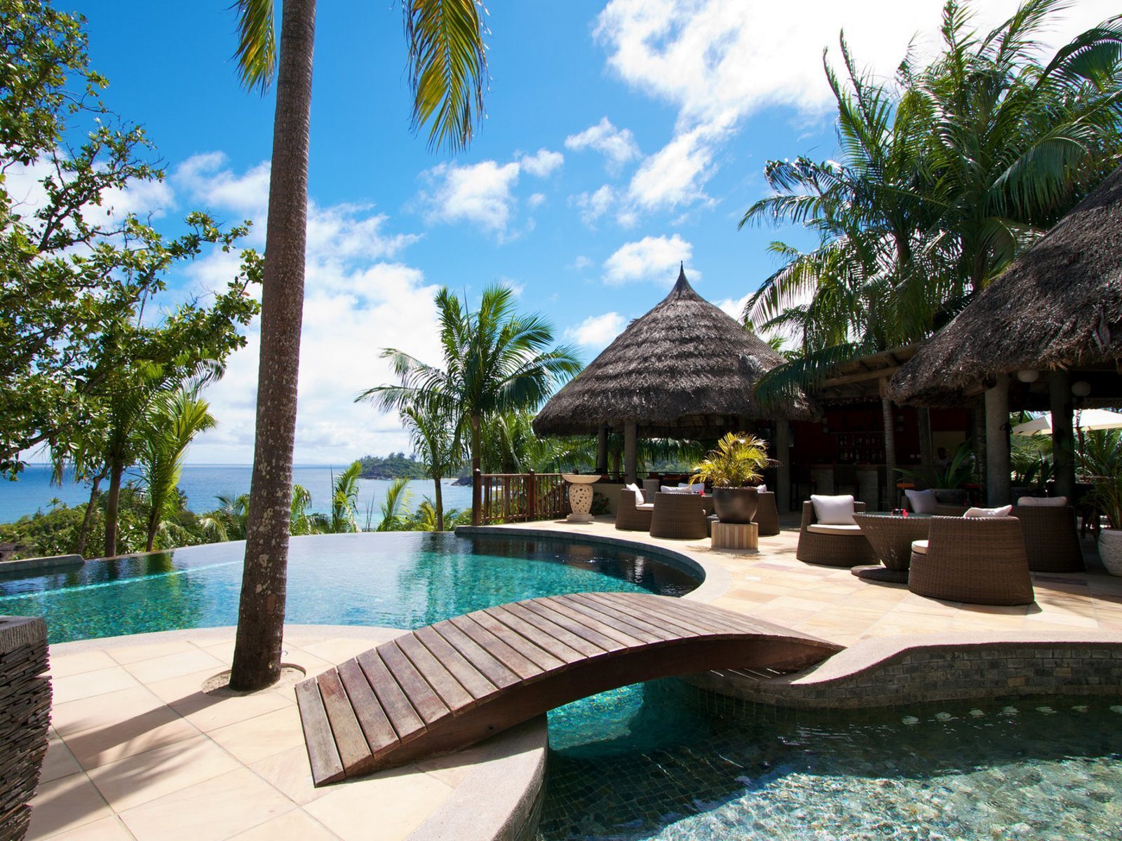 почивка сейшели Valmer Resort градина