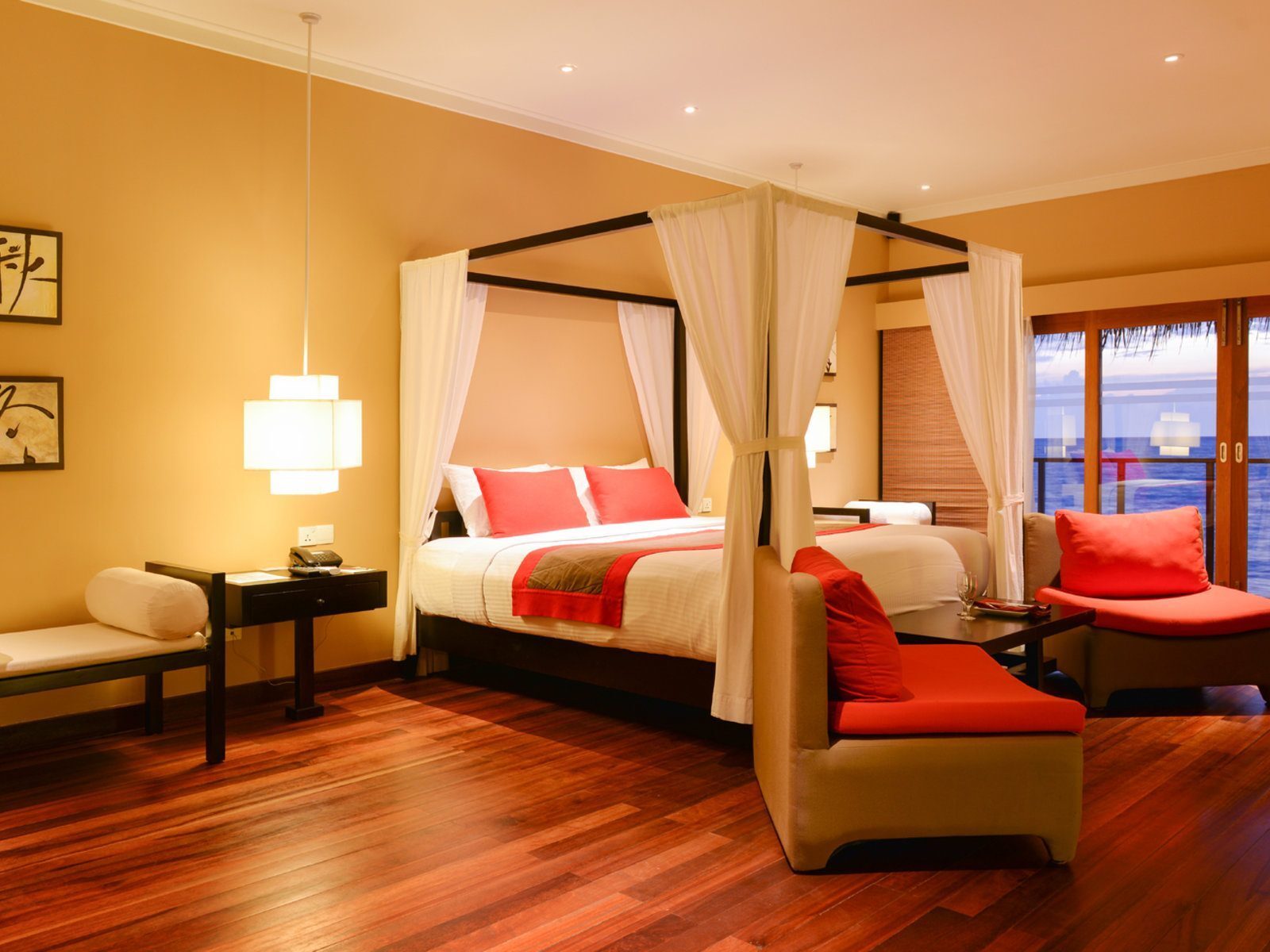 Почивка Малдиви в Adaaran Hudhuranfushi sunset ocean villa