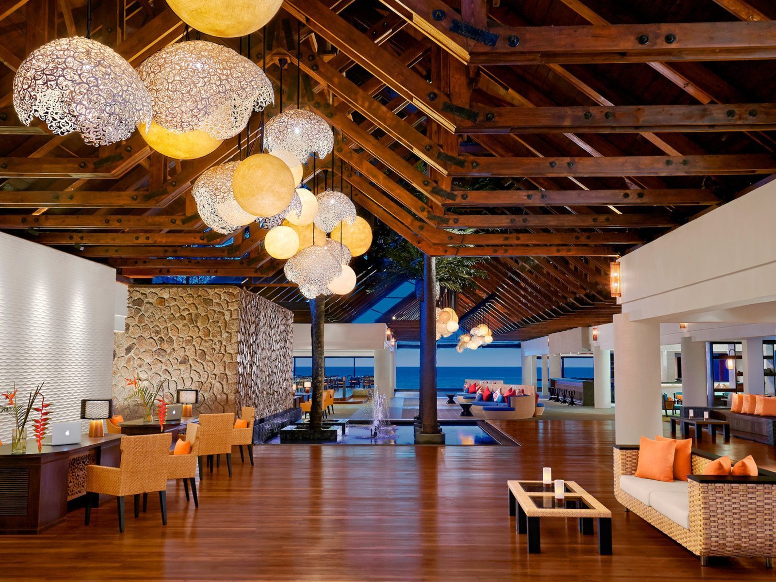 Почивка Сейшелите в Avani Seychelles Barbaron лоби