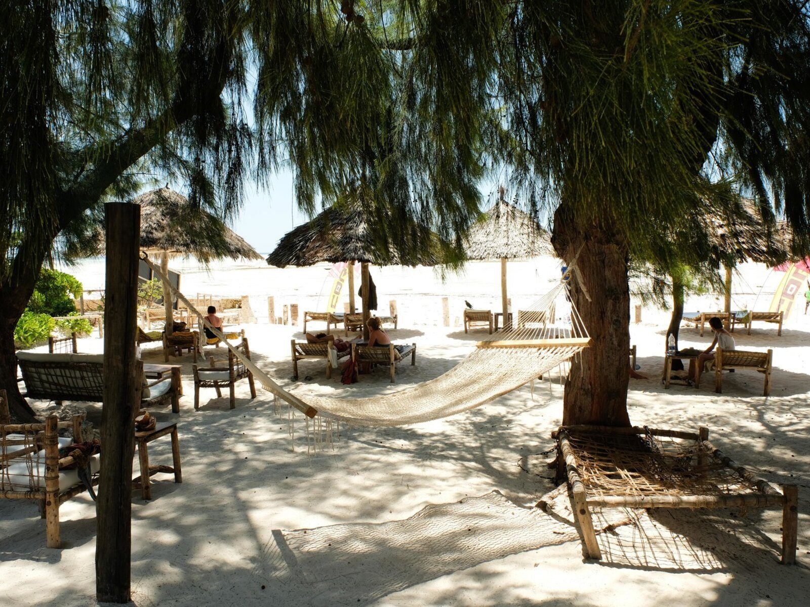 Почивка в Занзибар в Dhow Inn beach