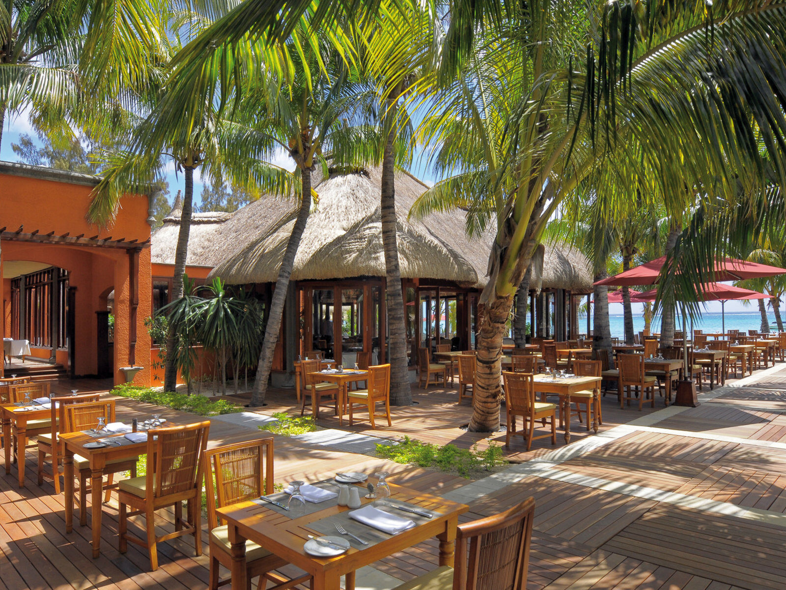 Почивка Мавриций Dinarobin Beachcomber harmonie bar