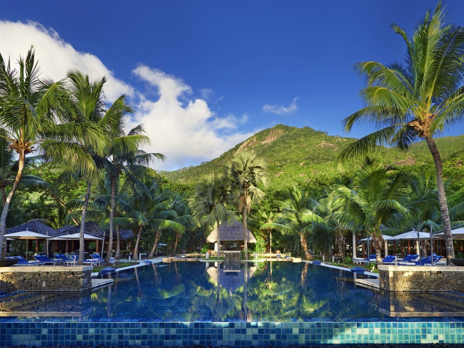 Hilton Seychelles Labriz Resort & Spa pool