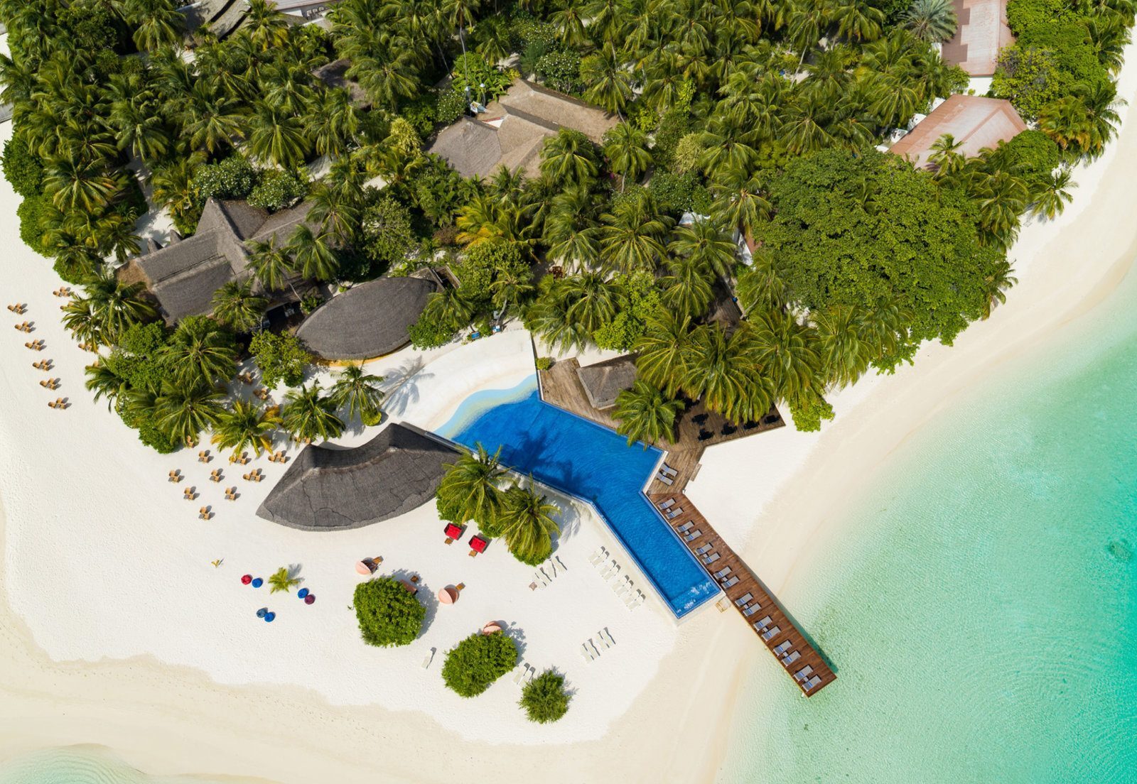 Почивки в Kuramathi Resort Maldivi- басейн