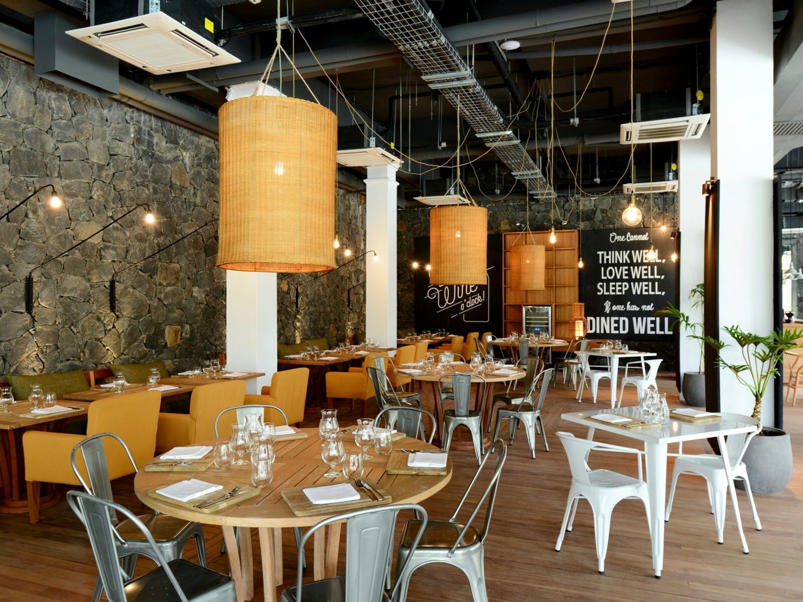 Почивка Мавриций Ravenala Attitude the bistrot