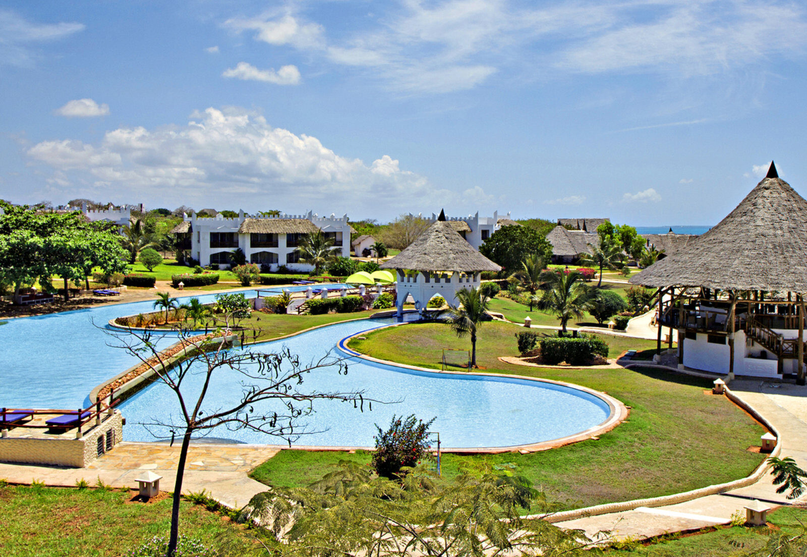Почивка Занзибар в Royal Zanzibar Beach Resort pool