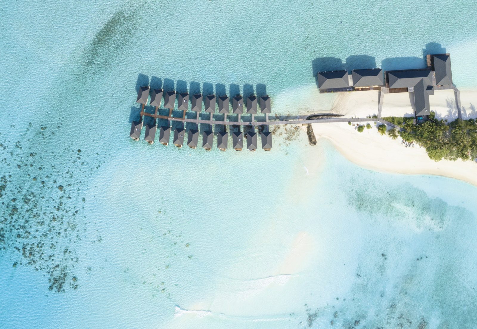 Почивка Малдиви в Summer Island Maldives water villas