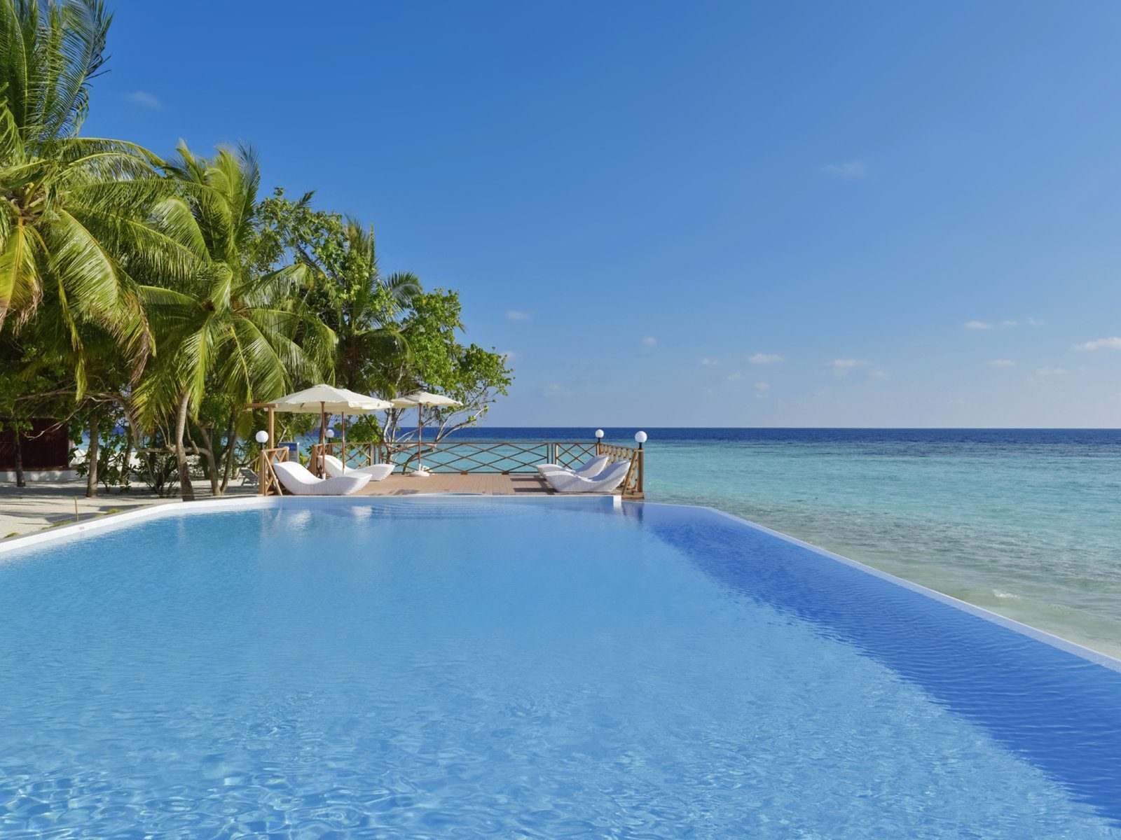 Почивка Малдиви в Thulhagiri Island инфинити