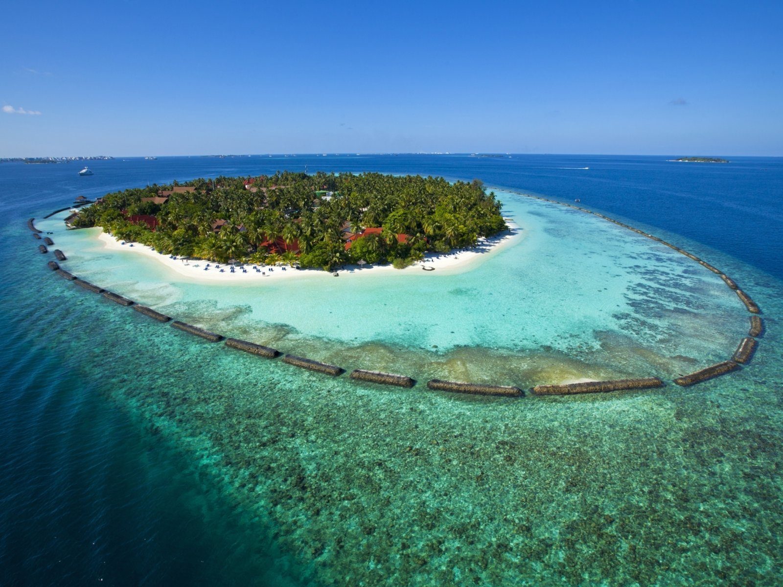Почивка Малдиви Kurumba sky