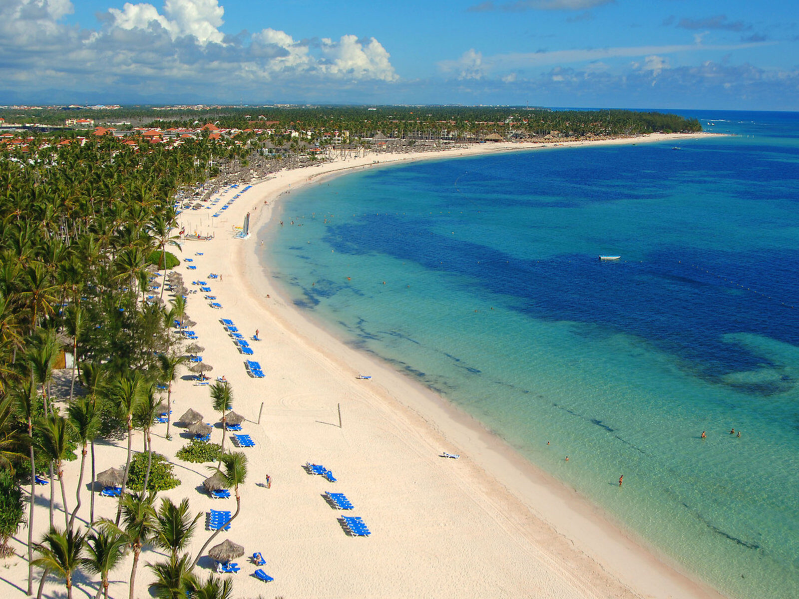 Почивка Доминикана в Melia Caribe Beach Resort beach