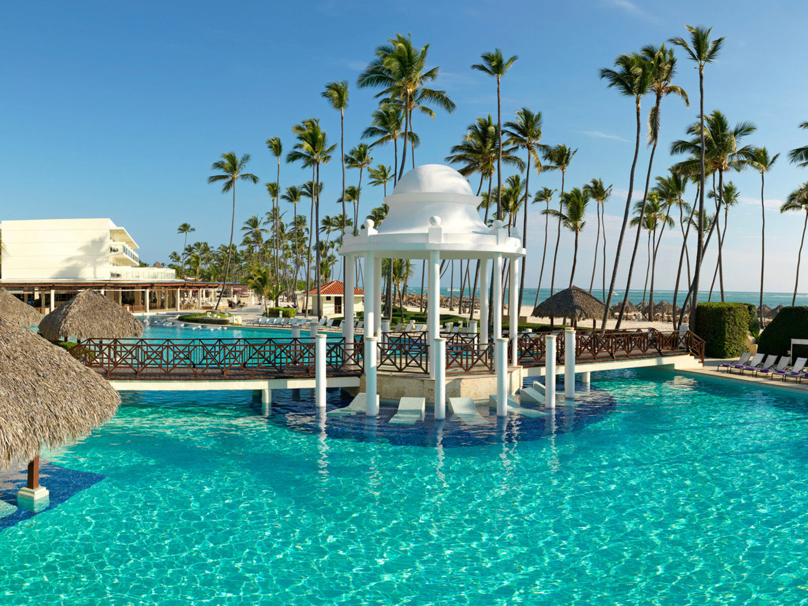 Почивка Доминикана в Paradisus Palma Real Resort pool