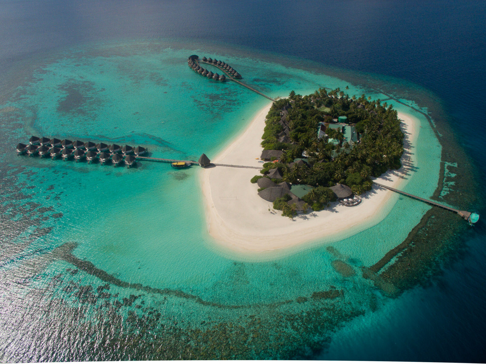 Почивка Малдиви в Angaga Resort