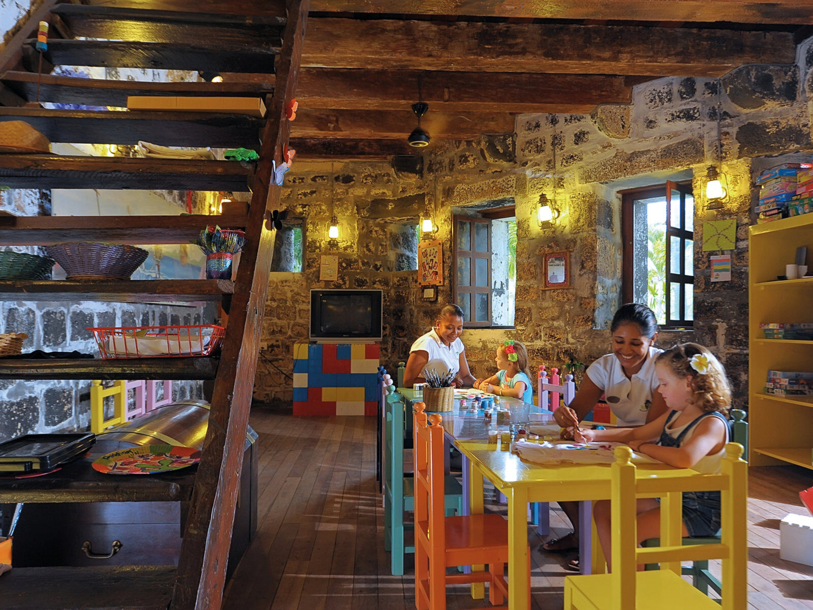 Почивка Мавриций в Canonnier Beachcomber kids club