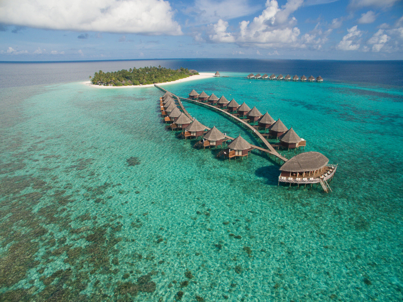 Почивка Малдиви в Angaga Resort ocean