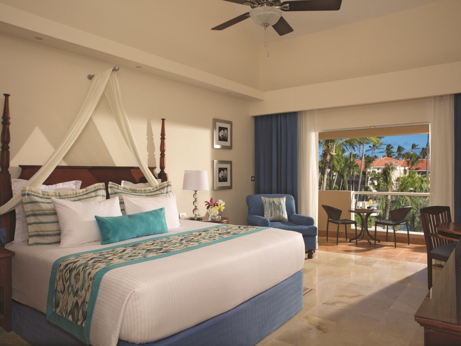 Почивка в Доминикана в Dreams Palm Beach Punta Cana premium room