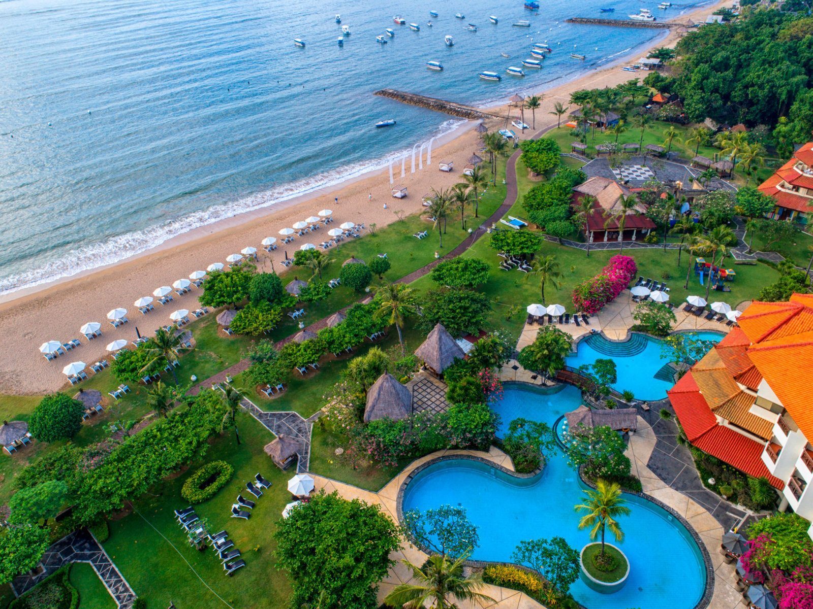 Почивка Бали в Grand Mirage Resort and Thalasso sky