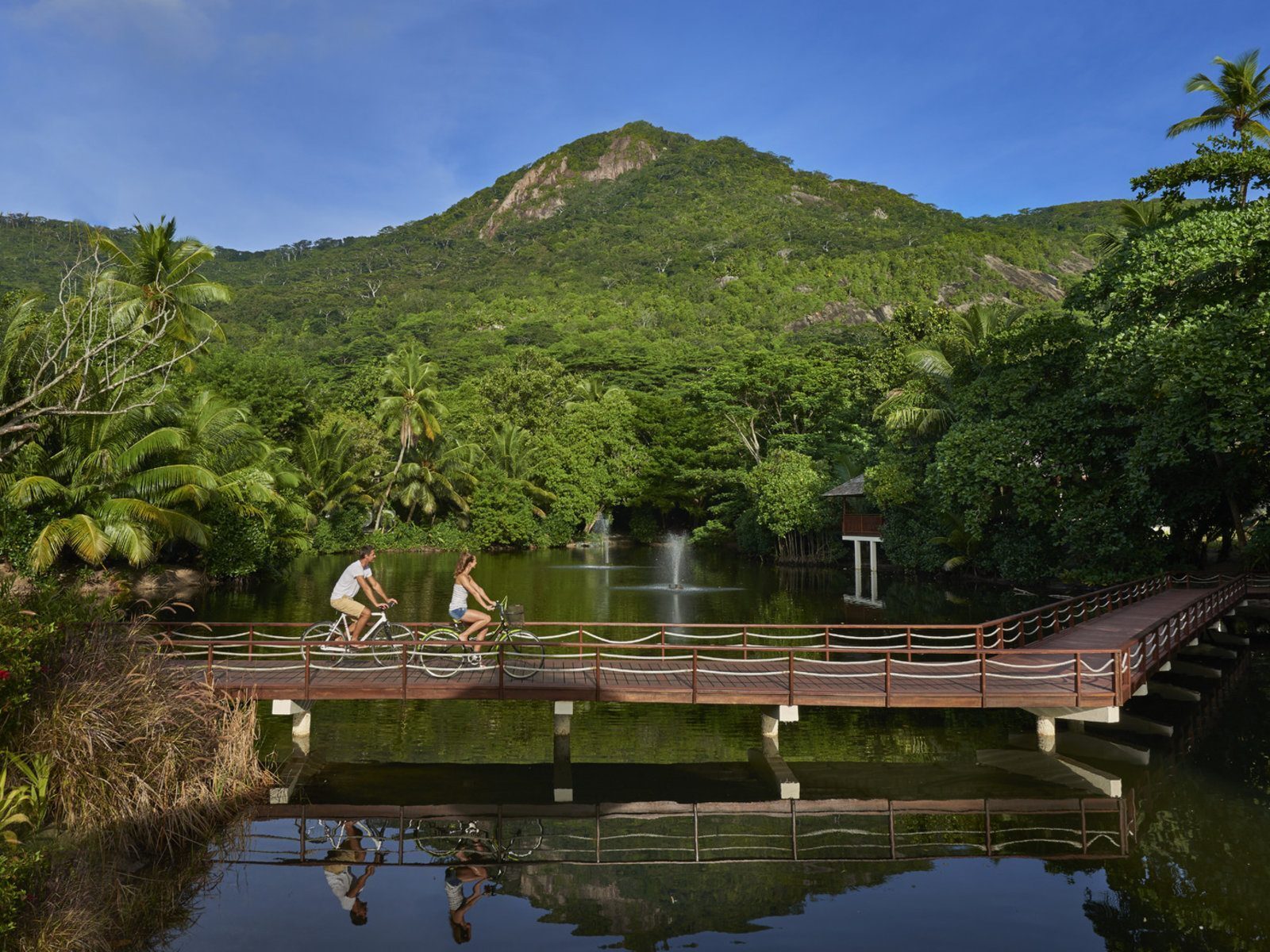 Почивка Сейшелите в Hilton Seychelles Labriz Resort & Spa