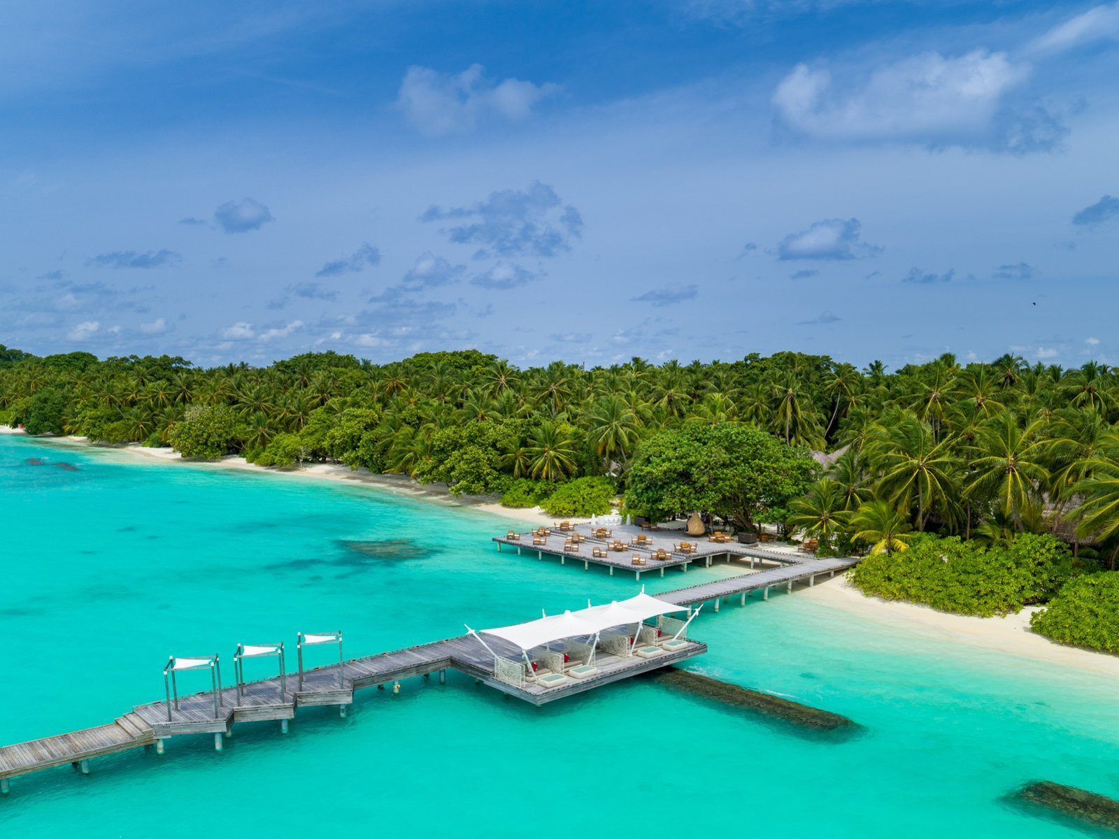 Kuramathi Resort Малдиви екзотична почивка за двама