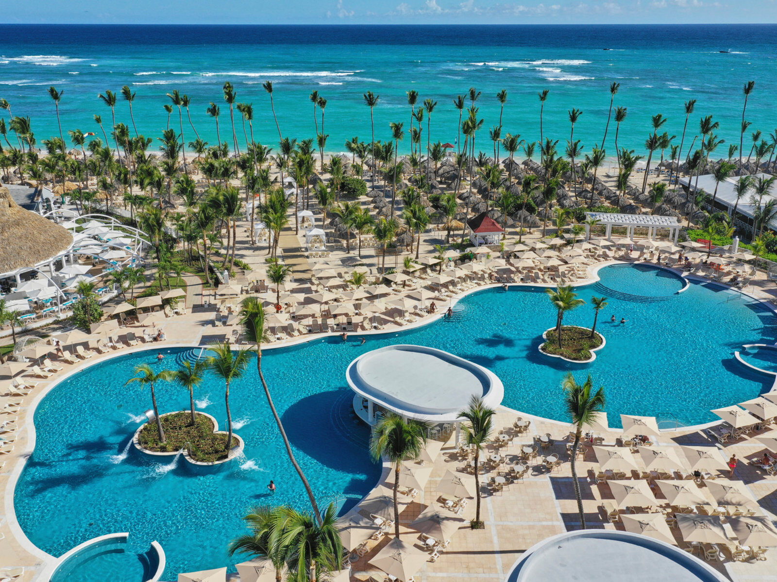 Почивка Доминикана Luxury Bahia Principe Ambar pools