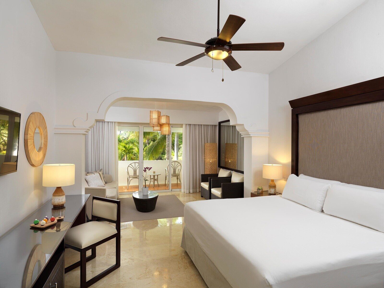 Почивка Доминикана в Melia Caribe Beach Resort deluxe room