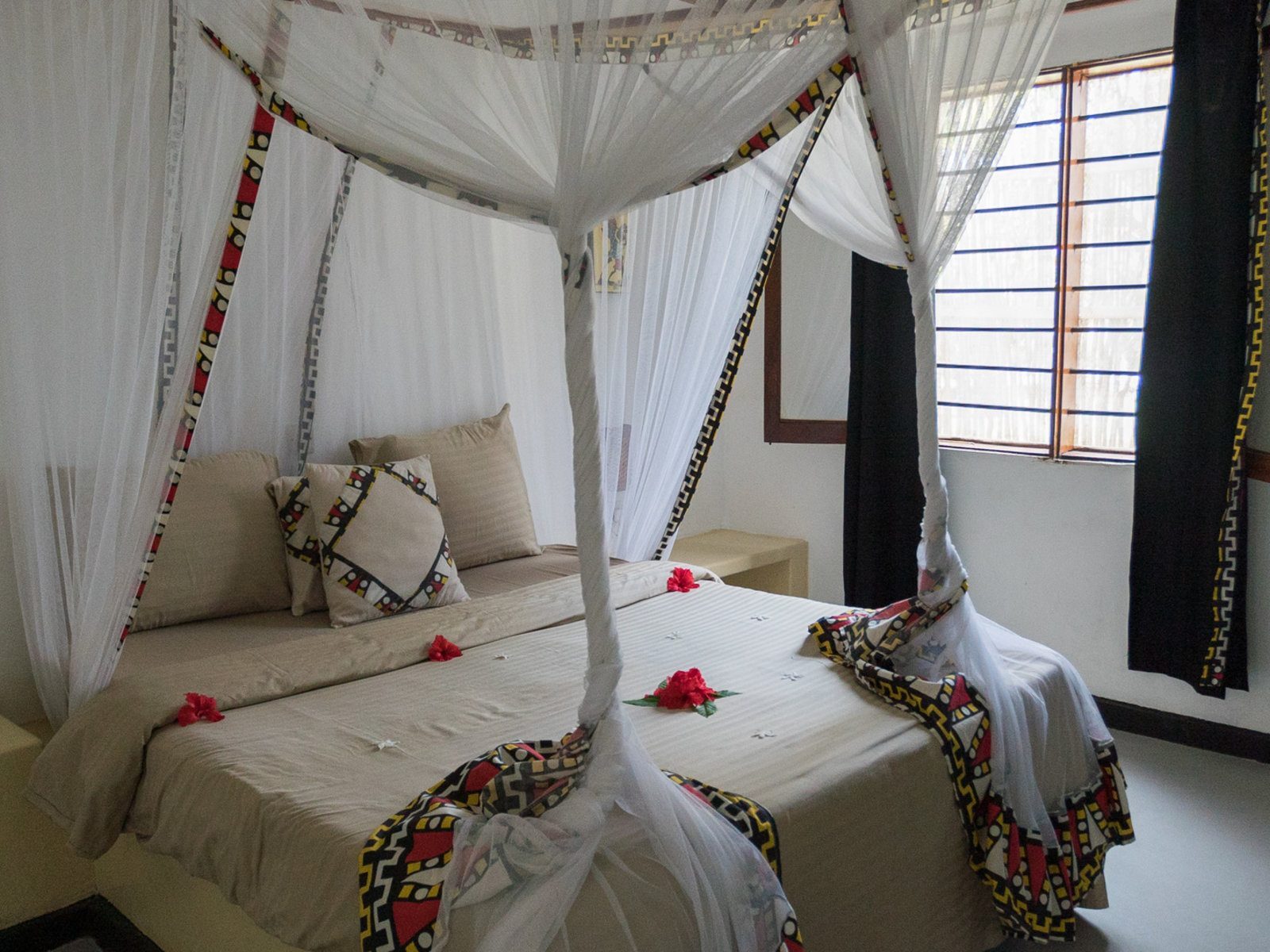 Почивка в Paradise Beach Resort luxury room