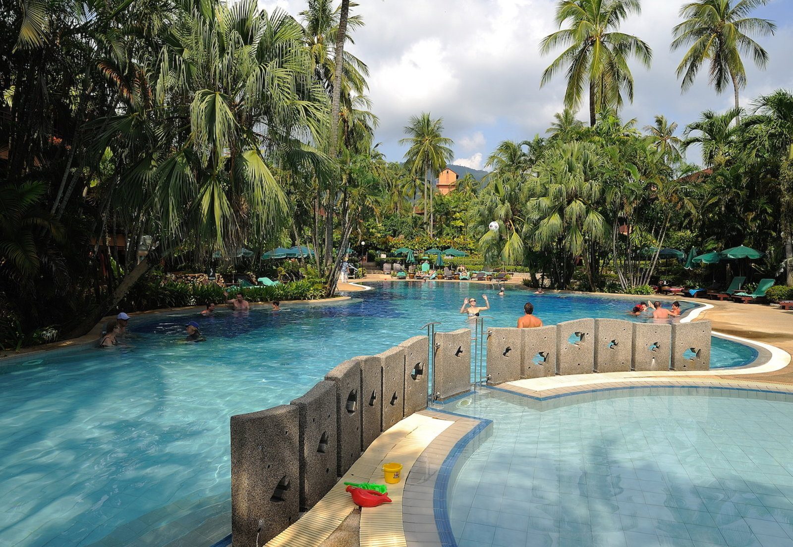 Почивка Тайланд в Patong merilin