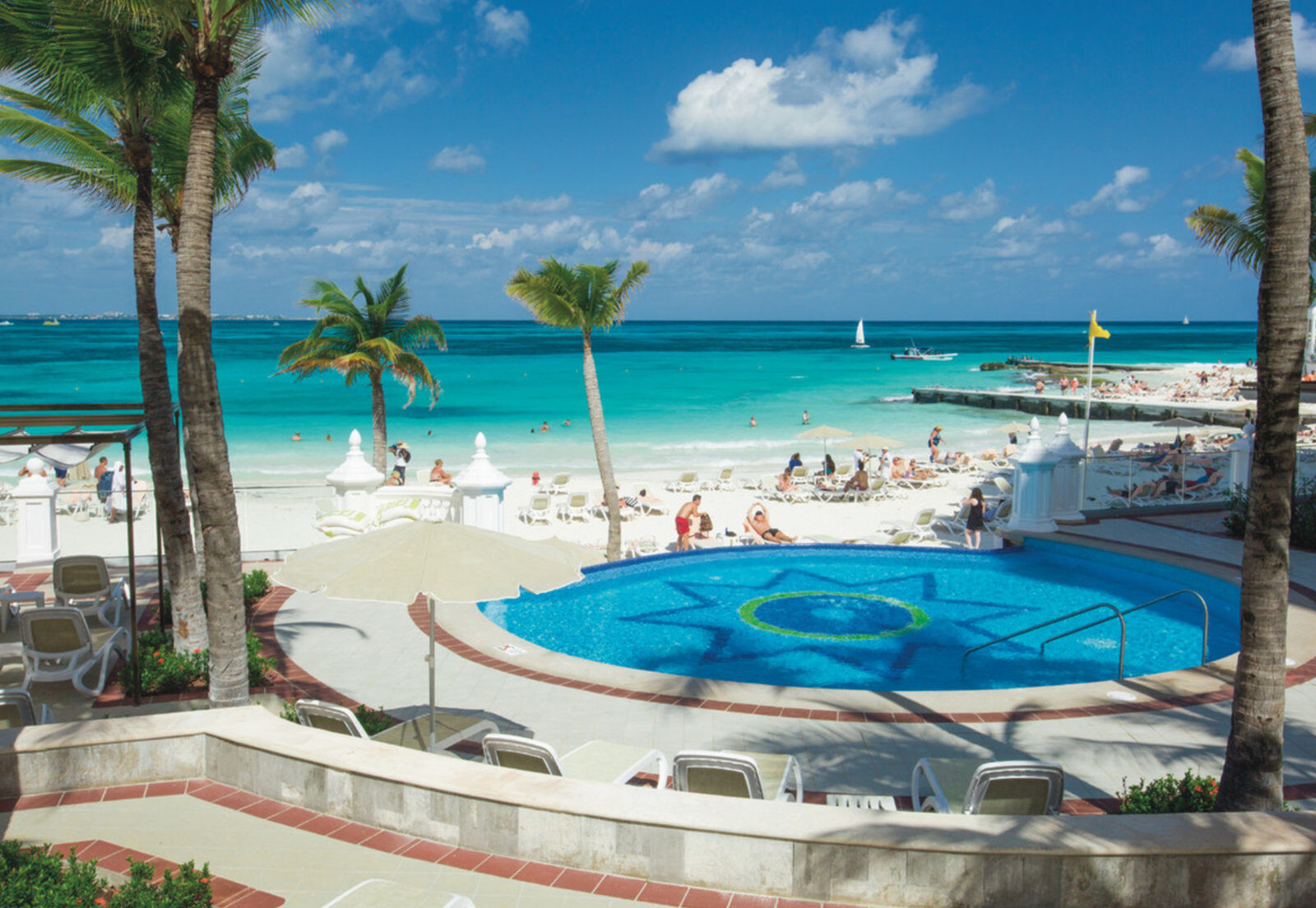 Почивка Мексико в RIU Palace Las Americas pool