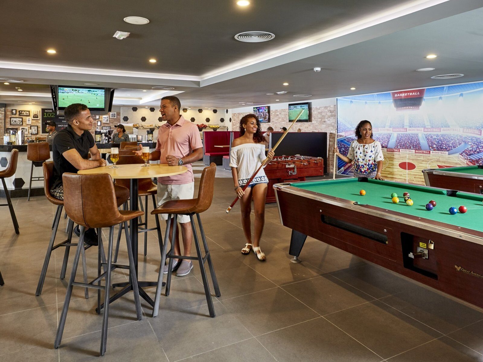 Почивкa Доминикана RIU Palace Punta Cana sportsbar