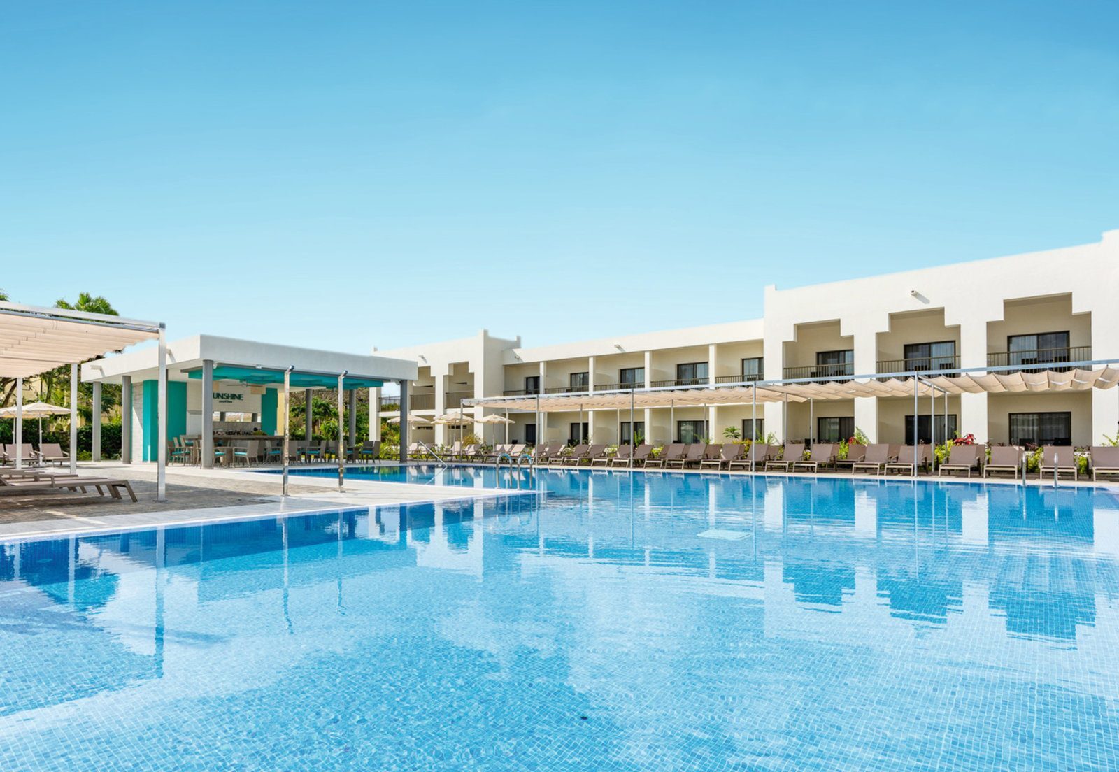 RIU Palace Zanzibar pool