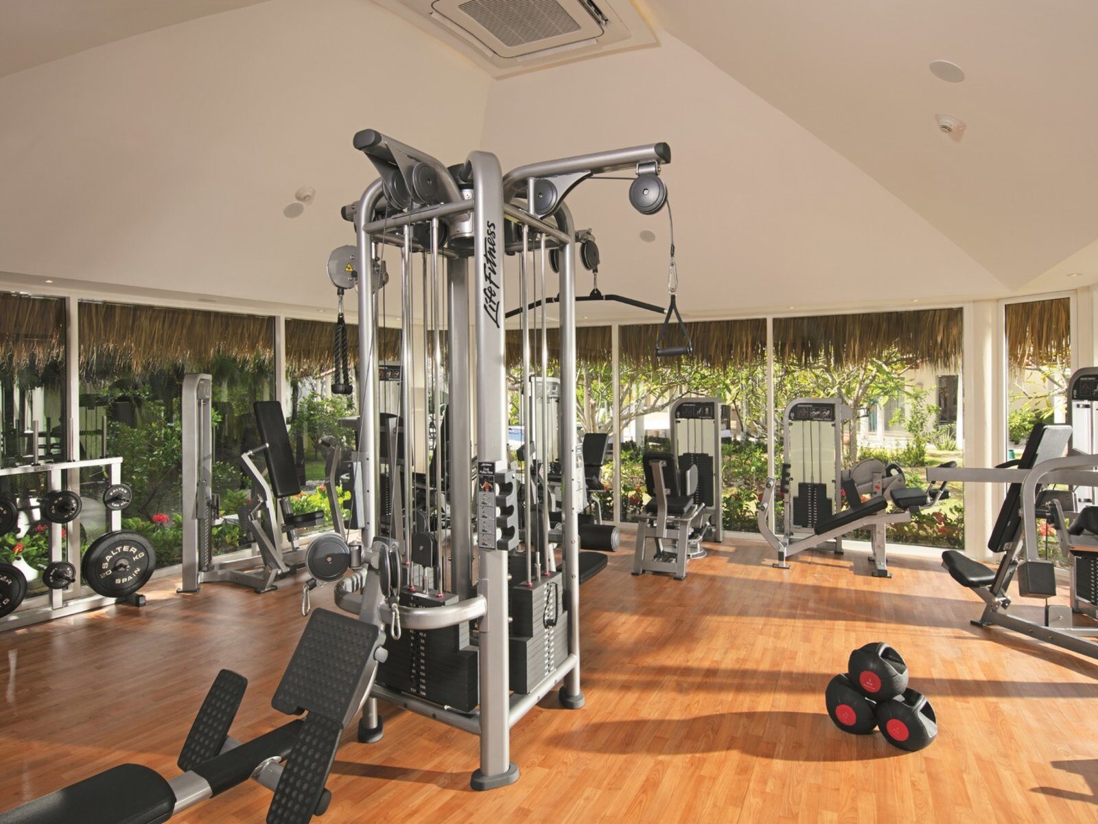 Почивка Доминикана в Secrets Royal Beach Punta Cana fitness