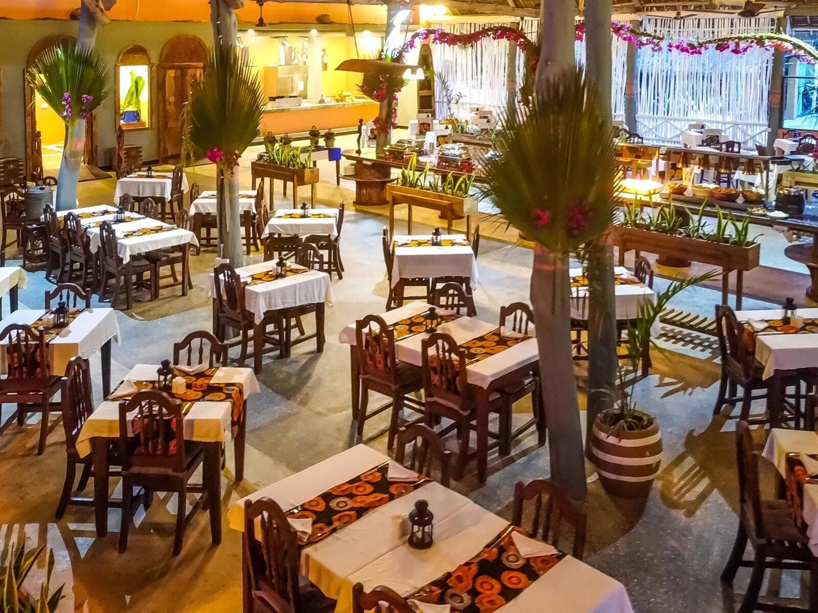 Почивка Занзибар в Zanzibar Bay Resort restaurant