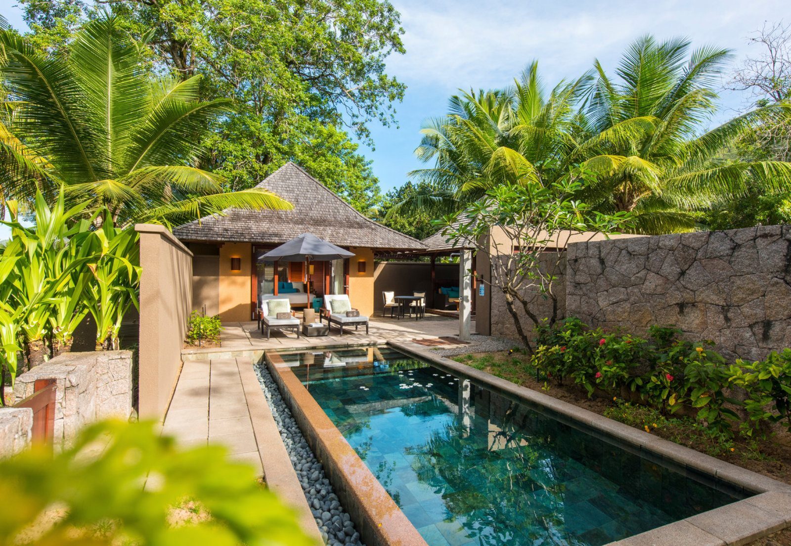 Почивка на Сейшелите в Constance Ephelia Seychelles плажна вила