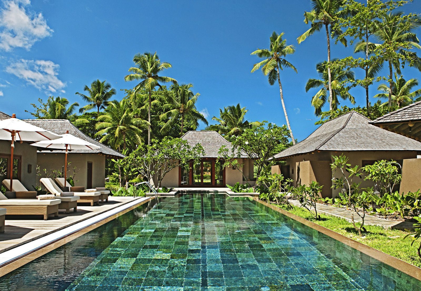 Почивка на Сейшелите в Constance Ephelia Seychelles фитнес