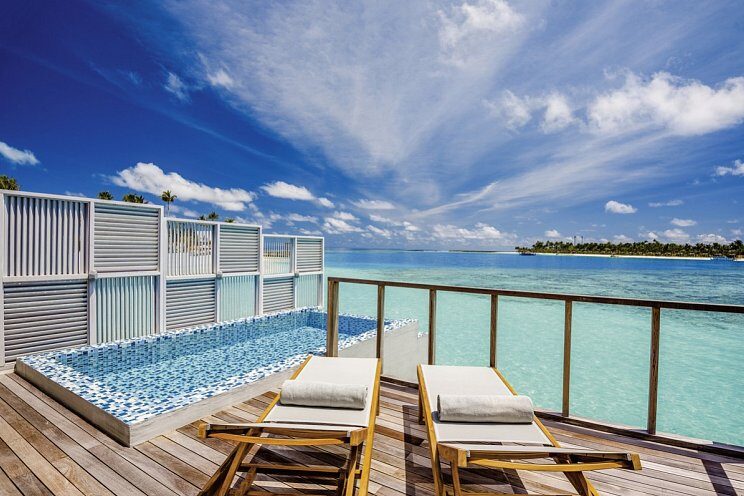 hotel oblu select sangeli водна вила с басейн- travelisimo.bg