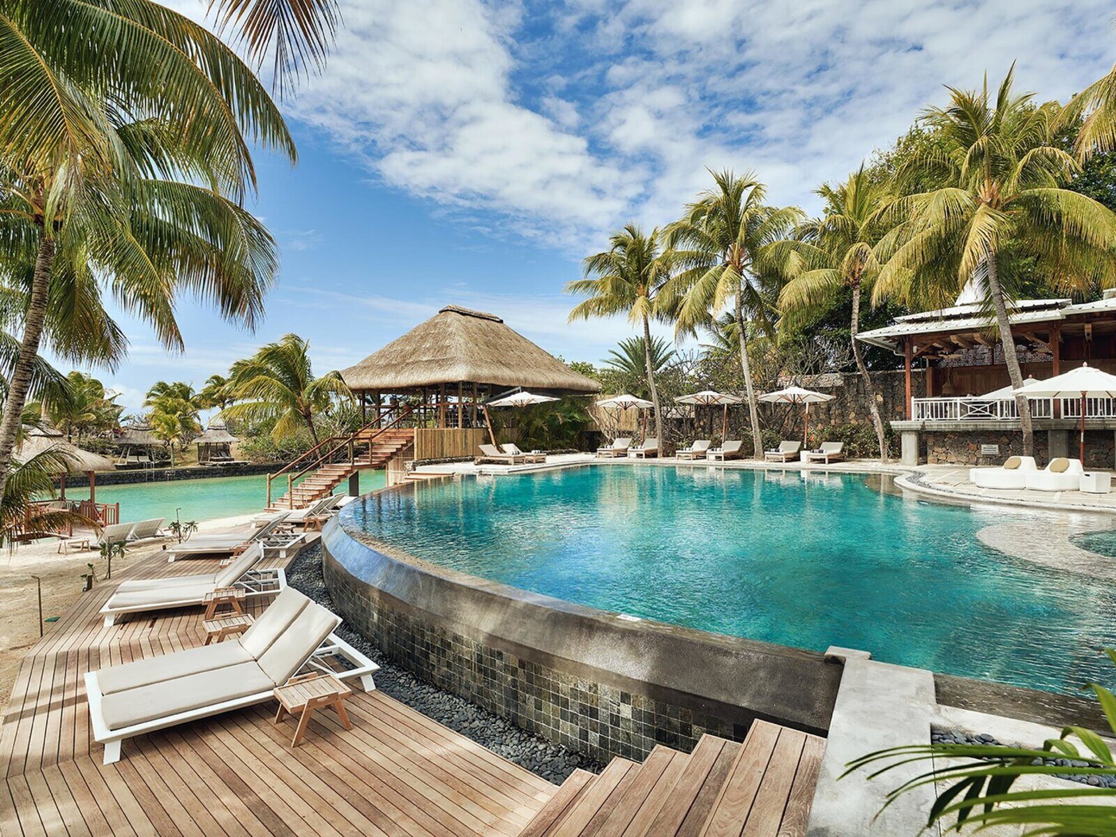 Почивка Мавриций в Paradise Cove Boutique Hotel басейн